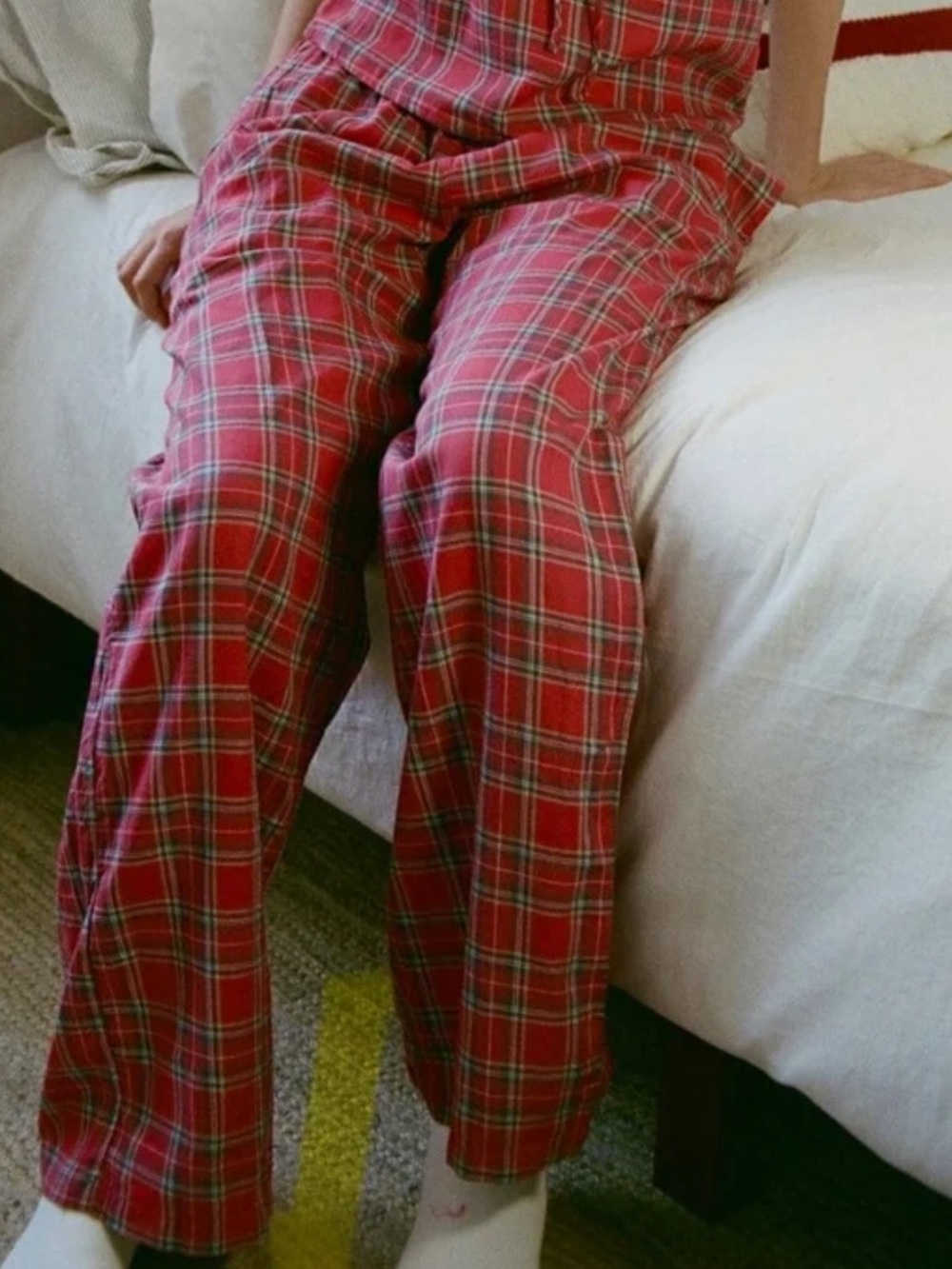 Brandy Melville // NOELIA PLAID PANTS
